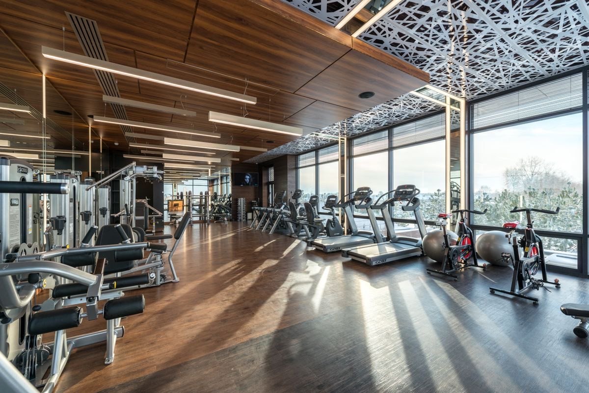 Fitnessstudio-Reinigung durch Lionsclean — professioneller Einsatz